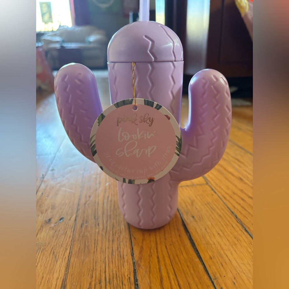 NWT Pink Sky “Lookin’ Sharp” Cactus Cup with straw. 
21oz. Capacity, plastic.